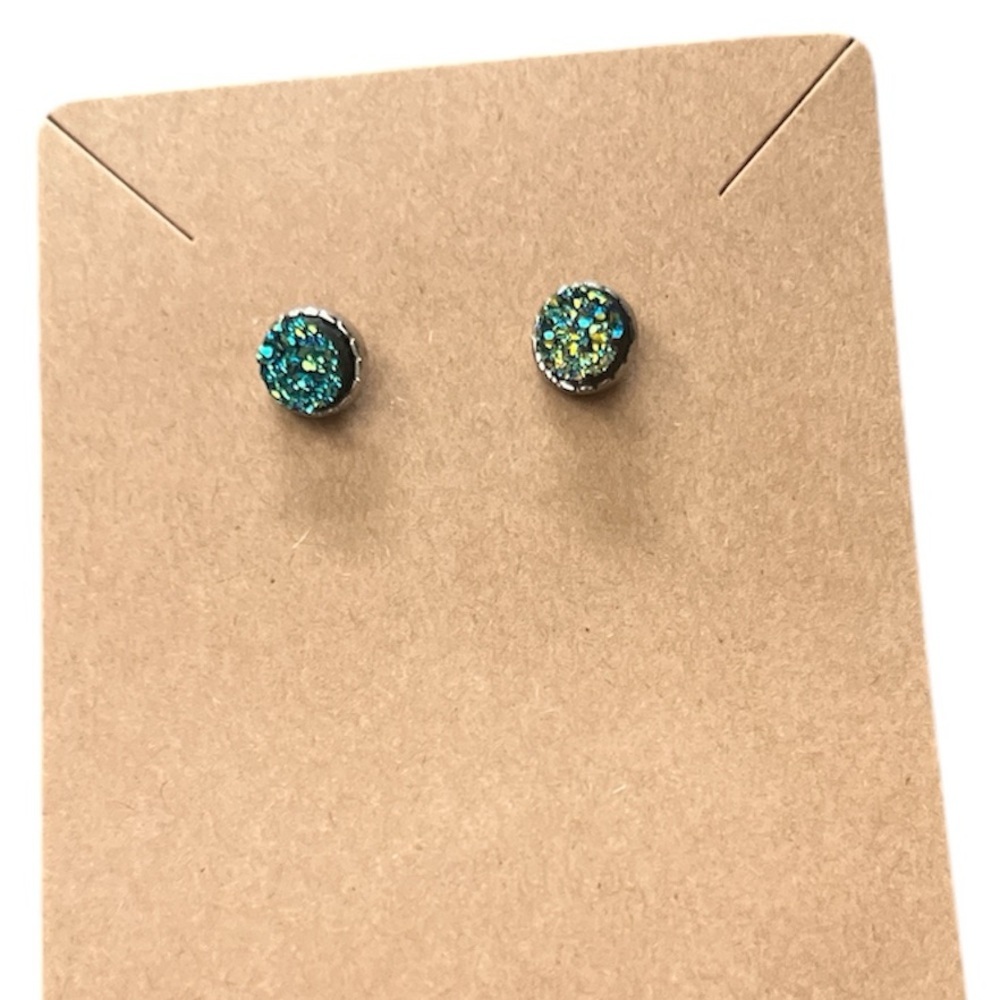 Chic Green Crystal Stud Earrings